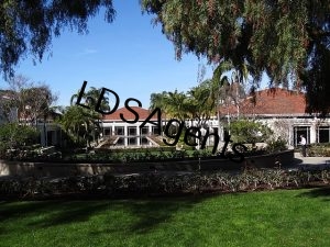 640px-Richard_M._Nixon_Presidential_Library_&_Birthplace_-_Yorba_Linda,_CA_-_USA_-_02_(6919722047)